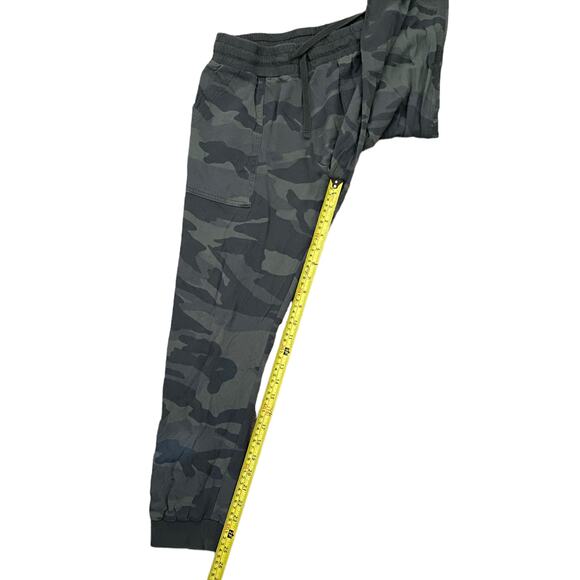 Splendid Camo Camouflage Jogger Pants X-Small - Picture 3 of 3
